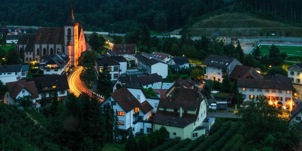 Lautenbach Gasthof Und Pension Zum Kreuz מראה חיצוני תמונה