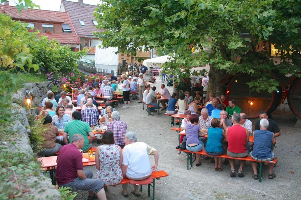 Lautenbach Gasthof Und Pension Zum Kreuz מראה חיצוני תמונה